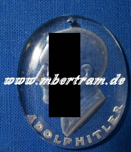 WHW Glasabzeichen A. Hitler, März 1941
