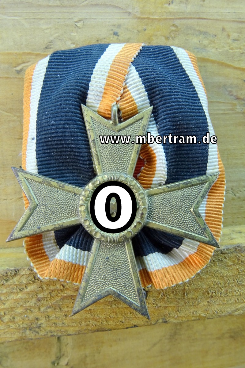 Kriegsverdienstkreuz 1939 2. Klasse ohne Schwerter, Buntmetall, auf Einzelspange