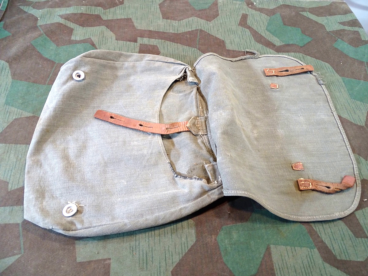 Früher Brotbeutel Reichswehr / Wehrmacht , Fehlteile, sonst schön