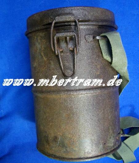 Gasmaskendose deutsch, 1. Weltkrieg, Reste d. Originalfarbe