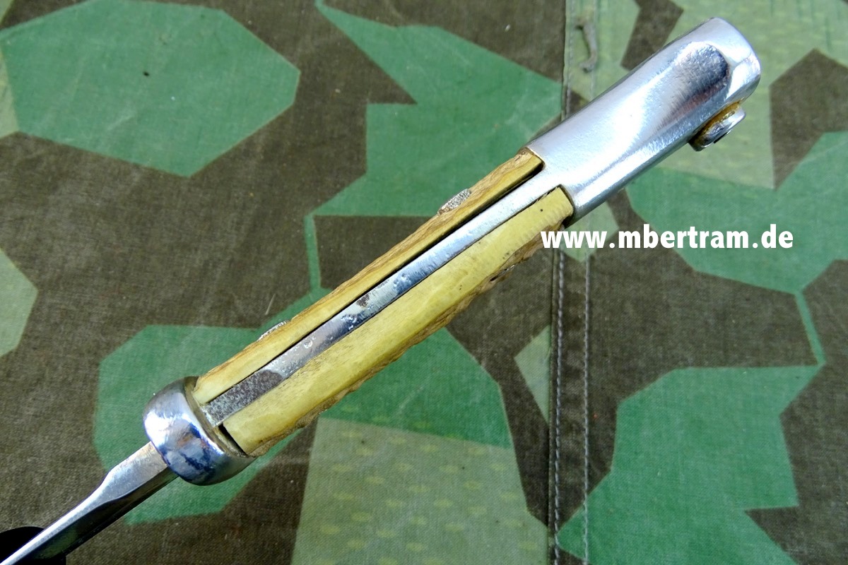 Verchromtes Extra Bajonett SG 84/98, cof 43, Horn Griffschalen, Repro Scheide