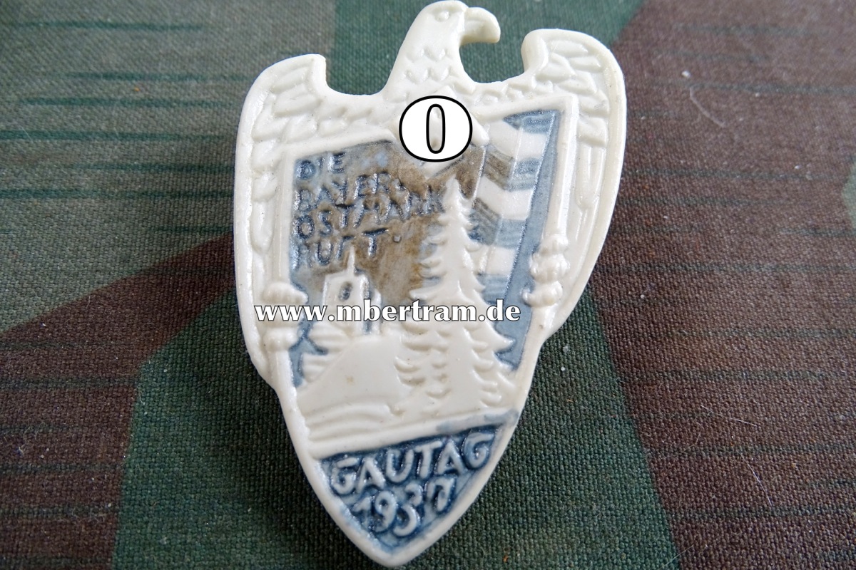 Die Bayerische Ostmark ruft (NSDAP) Gautag 1937 , Porzellanabzeichen