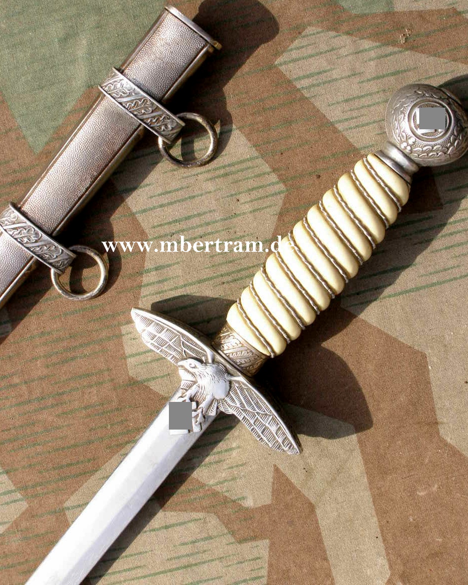 LUFTWAFFEN OFFIZIERS DOLCH ALU, Höller Solingen.