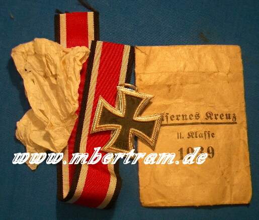 Eisernes Kreuz 1939 2. Klasse, Band, Verleihungstüte