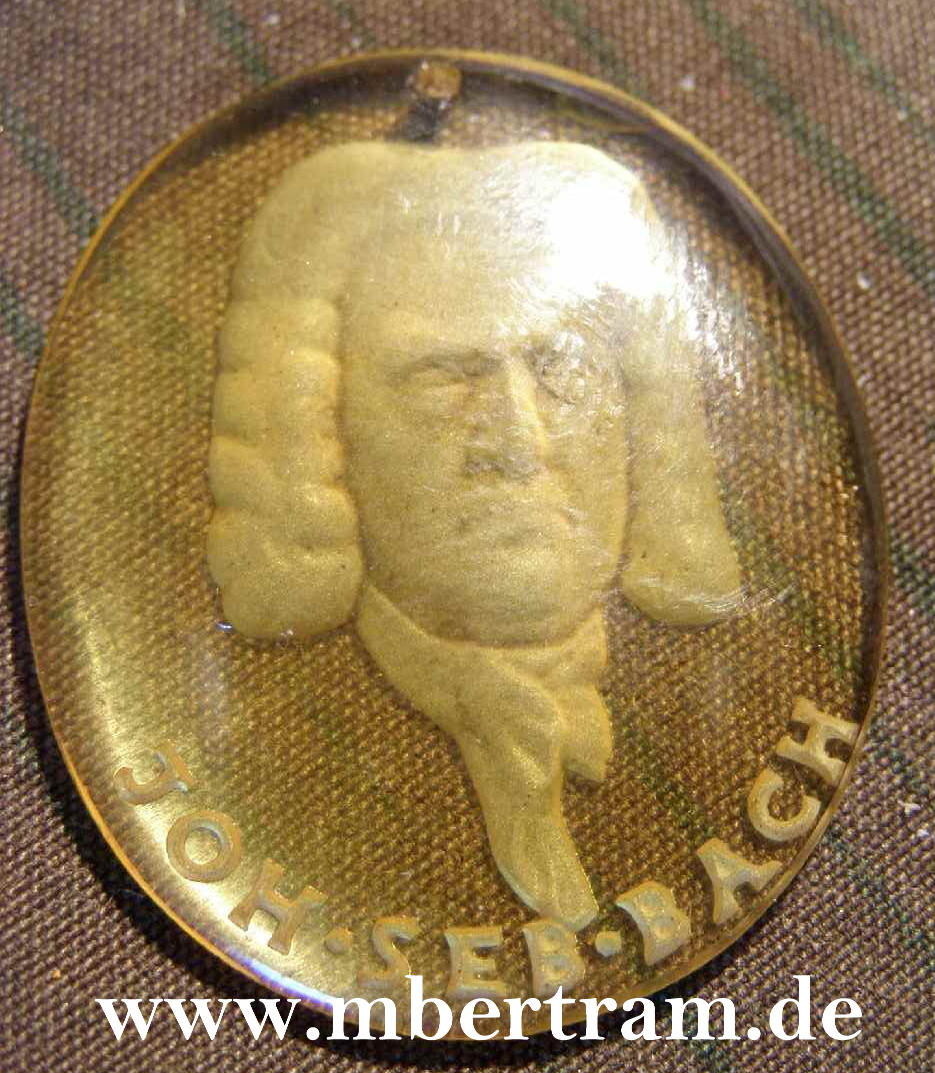 Johann Sebasian Bach, WHW März 1941, Glasabzeichen, Serie " Köpfe berühmter deutscher Männer "