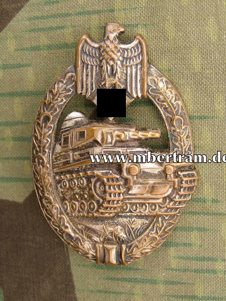 Panzerkampfabzeichen silber, Buntmetall, hohl geprägt, Hst:"Adolf Scholze"
