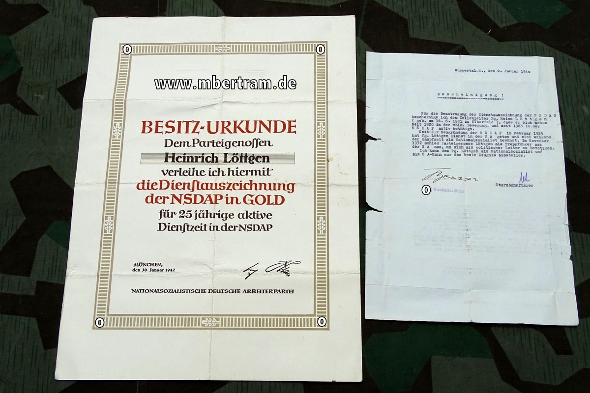 Besitz- Urkunde für die DA der NSDAP in Gold mit Unterschrift SS Standartenführer