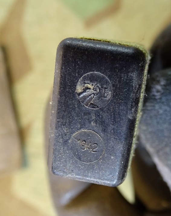 Wehrmacht Gas-Hautentgiftungsmittel Losantin, von 1942, grüner Ring