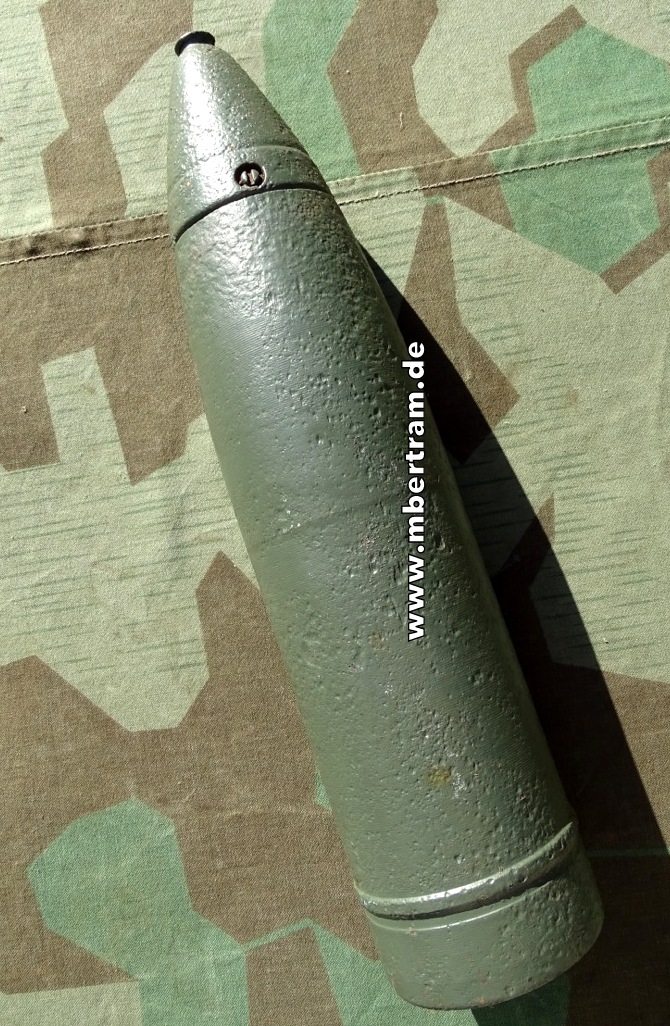 Deutsche 7,5 cm Infanterie-Granate 18 mit Zünder