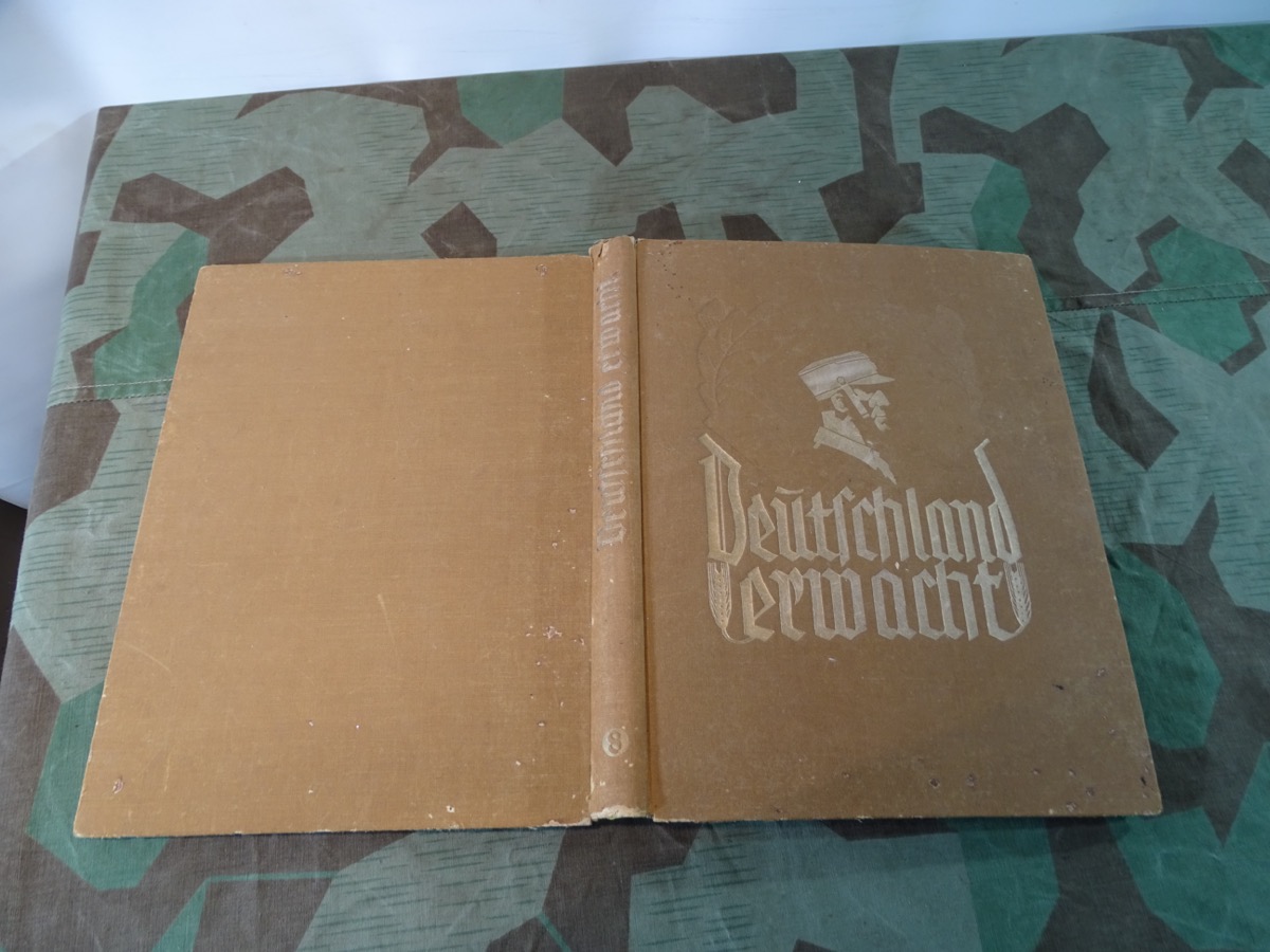 Sammelbilderalbum "Deutschland Erwacht- Werden, Kampf und Sieg der NSDAP"