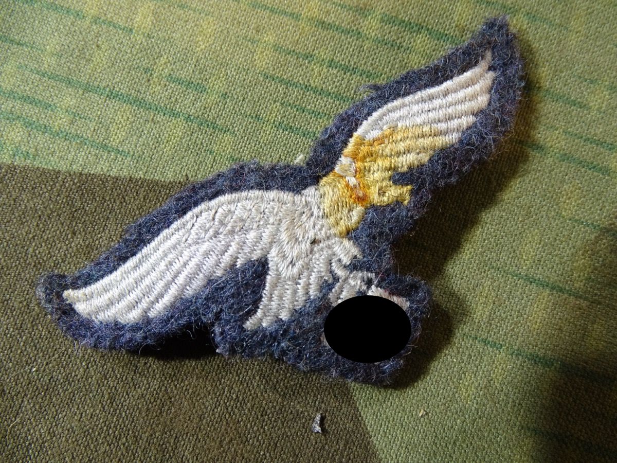Replik: Mützenadler. Mannschaften, Luftwaffe, matt gestickt für Schiffchen und Feldmütze