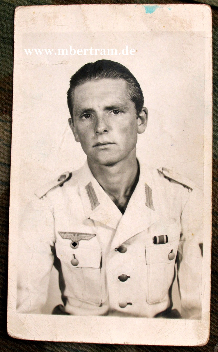 Kriegsgefangener dt. Soldat in Tropenuniform, 9.11.1944